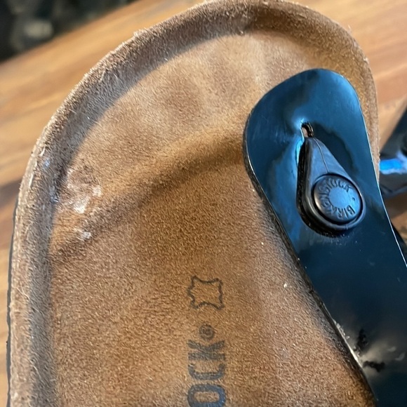 BIRKENSTOCK Patent Leather Sandal Size 39 - Picture 9 of 10